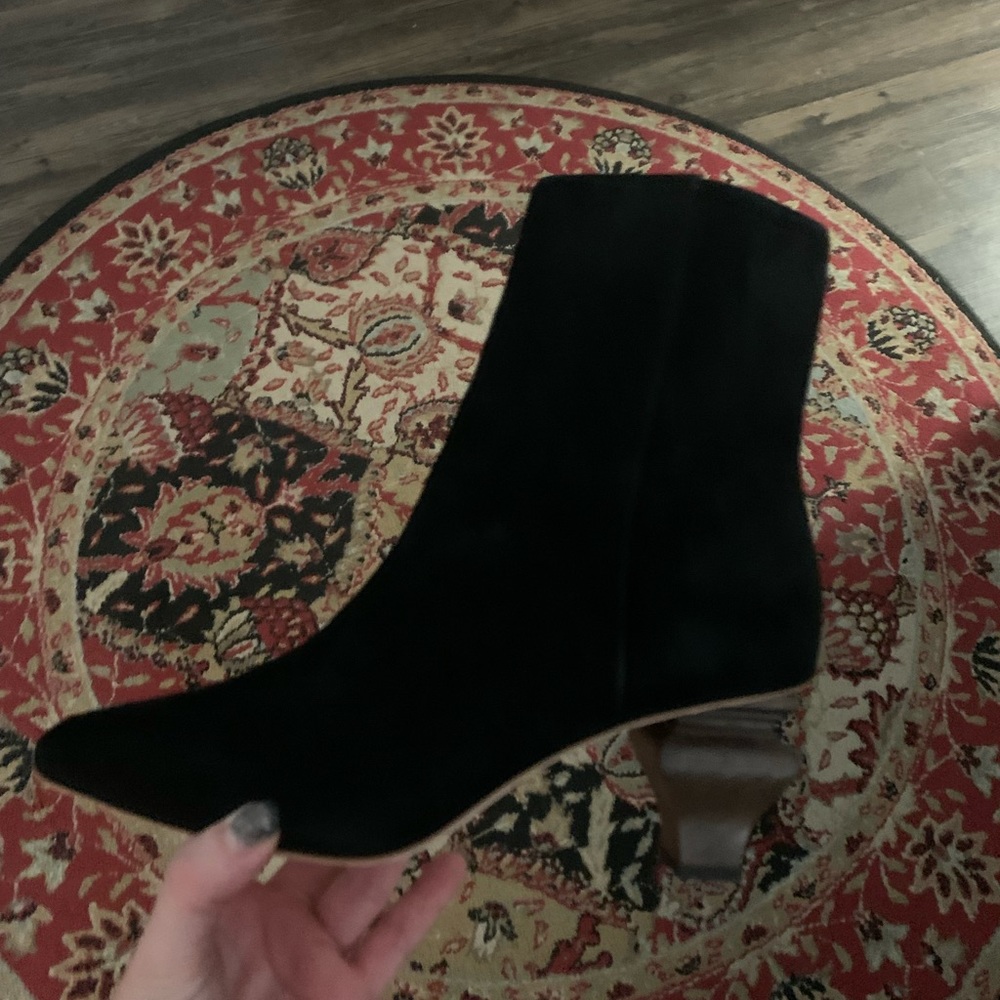 Black Booties (Charlotte Stone)